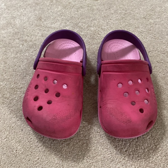 Crocs  toddler size  11T - Picture 2 of 4